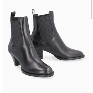 Fendi FF Karligraphy Ankle Boots Size 37 Black Leather Logo Italy